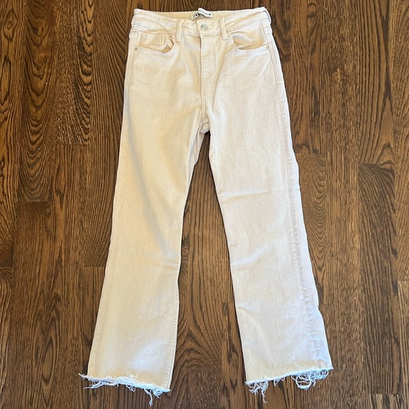 Zara High Rise Mini Flare Jeans - Picture 2 of 5